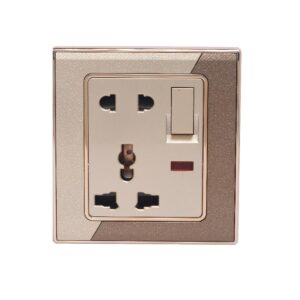 Click Marigold Multi Socket With Switch 13A